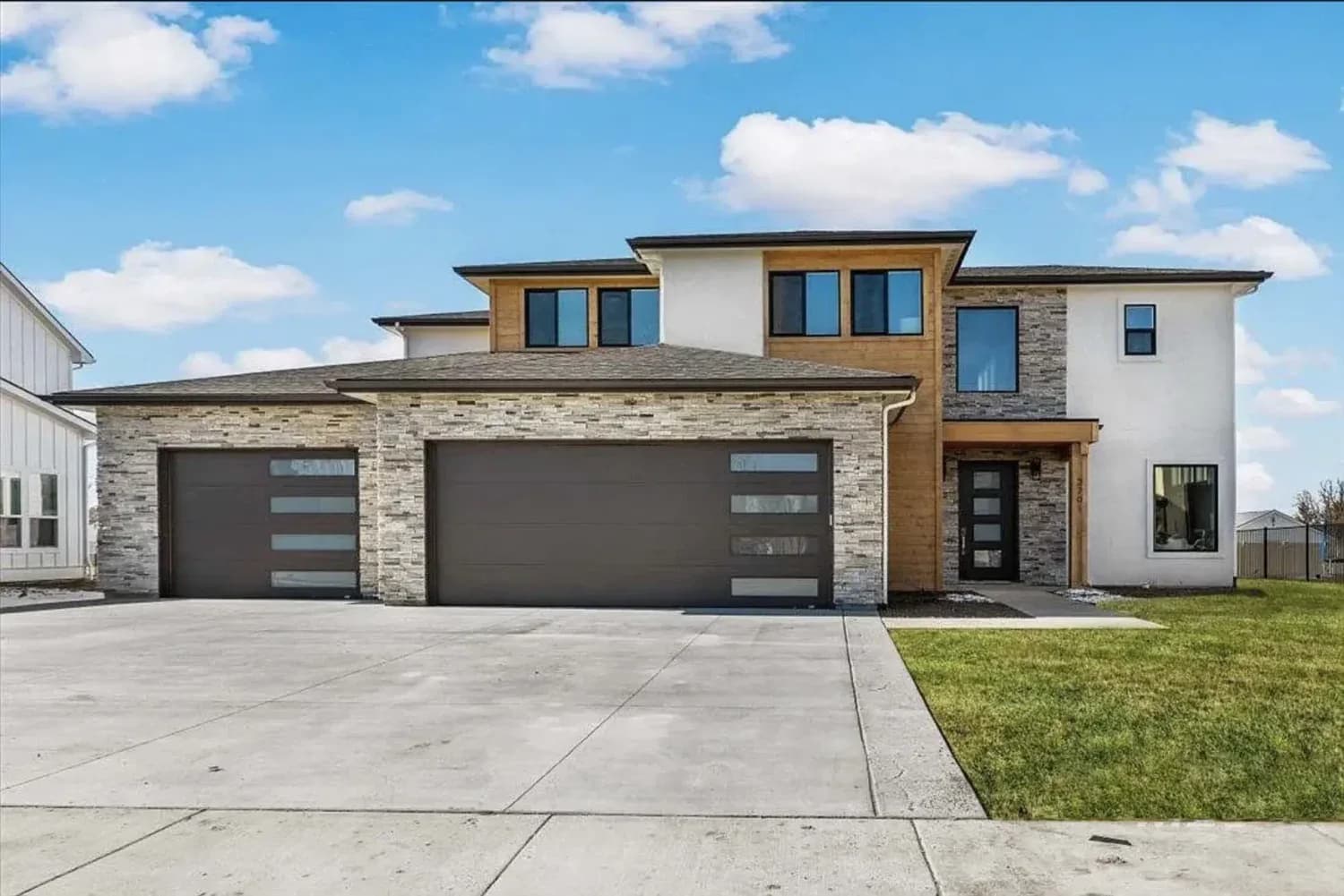 2701 Yount Way - Eagle, ID 83616